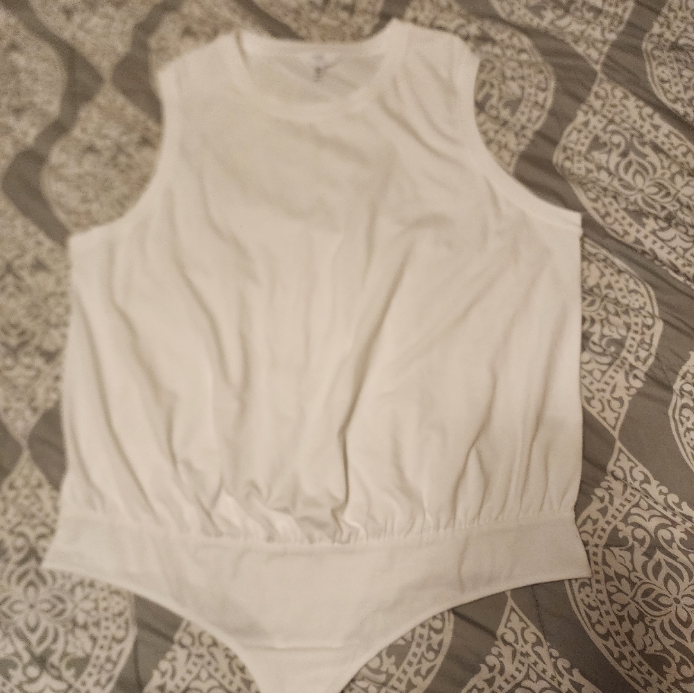 White Body Suit. Time and Tru. XXXL22. Never Worn. NWOT